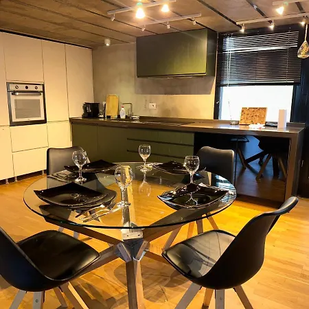Botanic Loft Apartment *