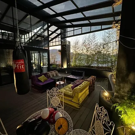 Botanic Loft Apartment